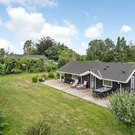 Holiday home Holiday Franca - 500m From The Sea In Sealand By Interhome