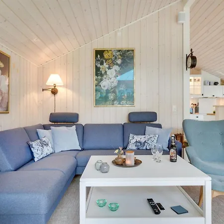 Franca - 500m From The Sea By Interhome
